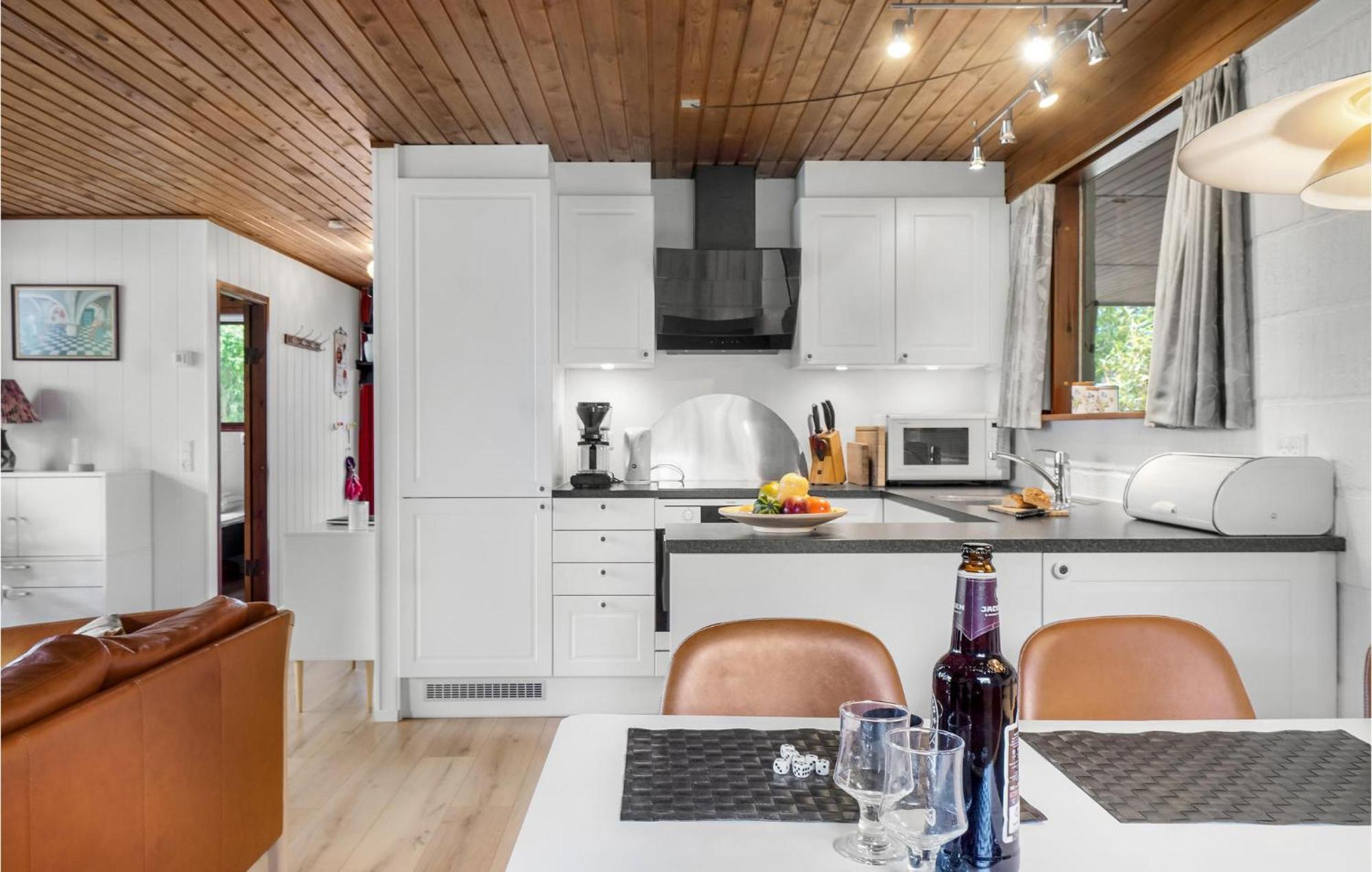 Amazing Home In Kalundborg With Kitchen Екстер'єр фото